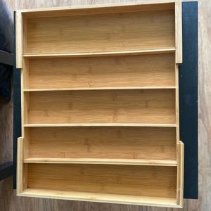 Expandable Bamboo Utensil Holder